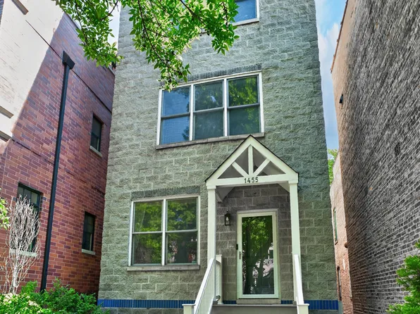 1455 W Wolfram St #A, Chicago, IL 60657