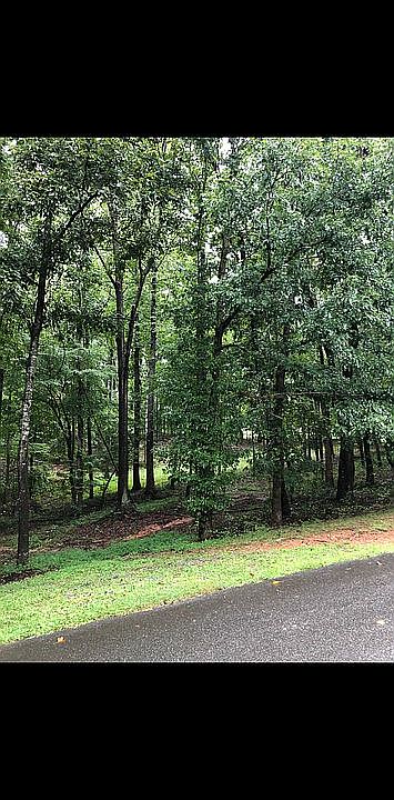 2nd image of 1910 Rucker Rd