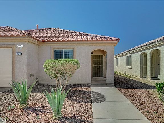 3rd image of 5561 E Owens Ave