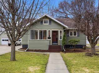 1322 9th Ave S, Fargo, ND 58103