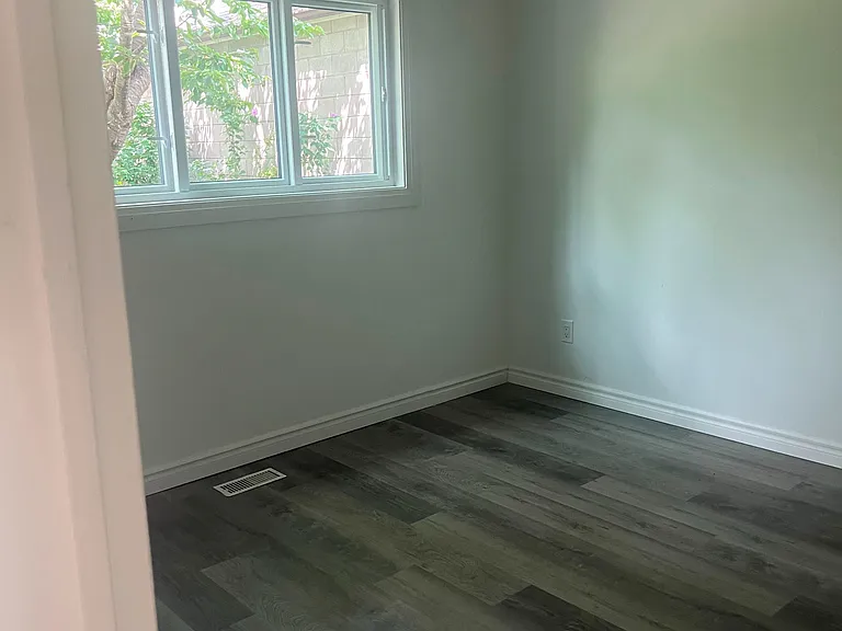 110 Marcella St — Photo 7