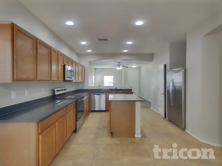 22872 S 218th St — Photo 5