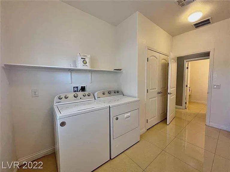 4608 Bear Island Ct — Photo 9