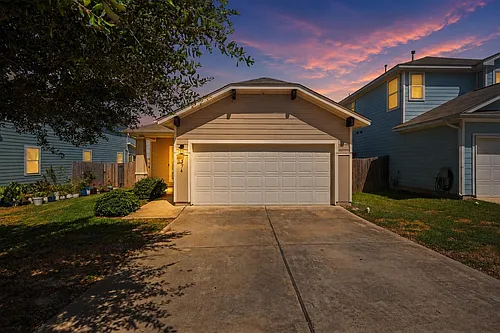 374 Triumph Rd Photo 1