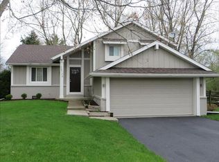 26736 Sheringham Rd, Perrysburg, OH 43551