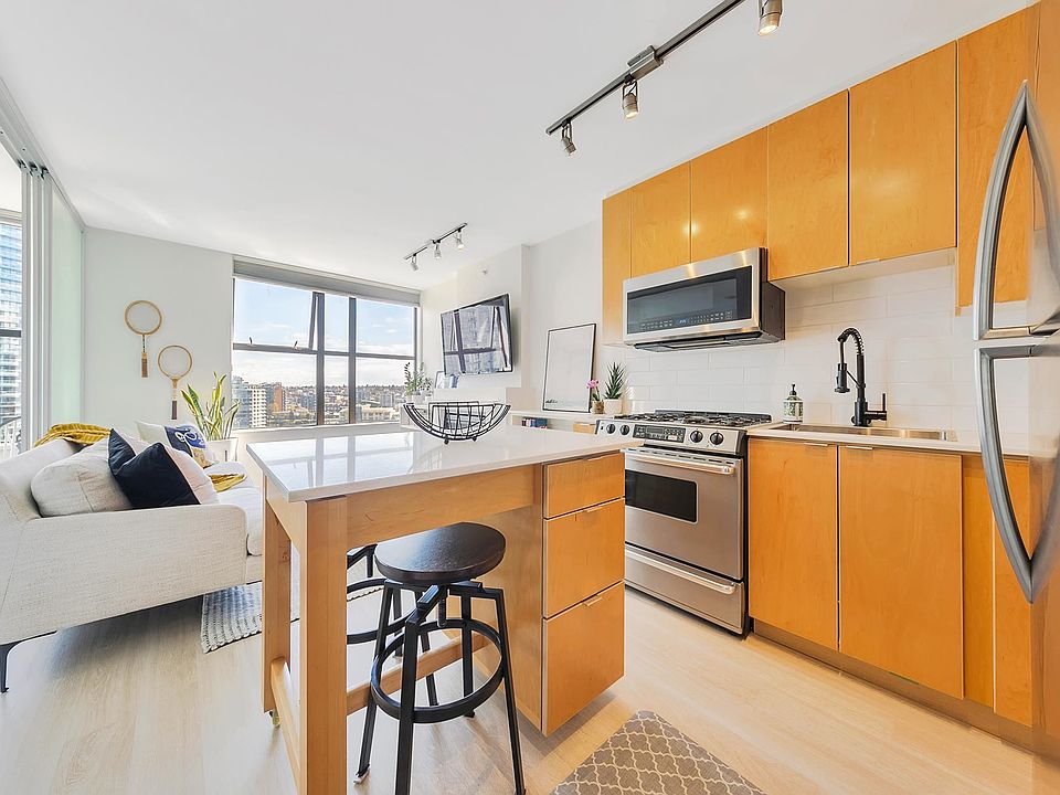 1st image of 989 Beatty St #1404