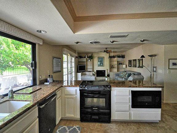 3rd image of 10448 E Cinnabar Ave