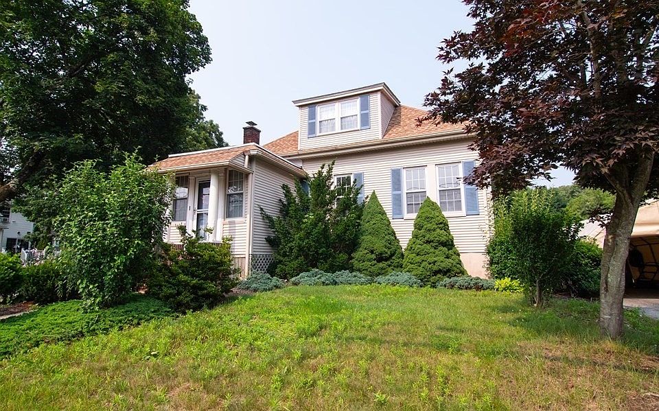141 Hopedale St, Hopedale, MA 01747 Zillow