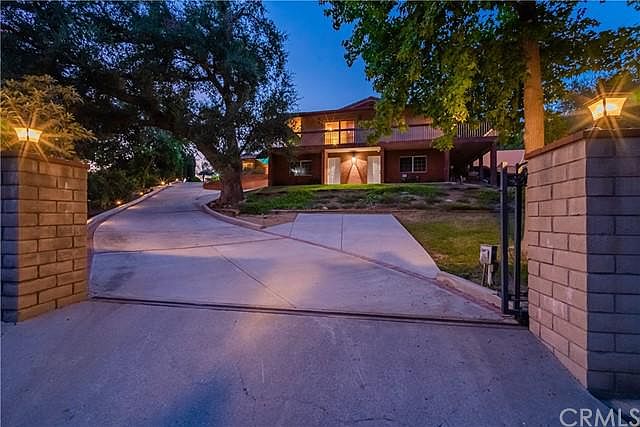 1st image of 19643 E Golden Bough Dr