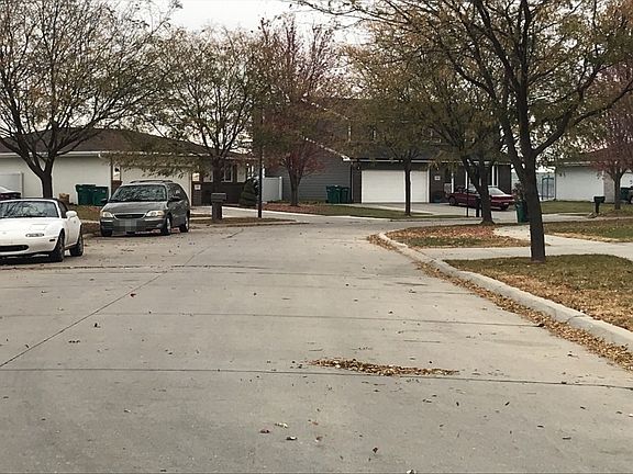 4th image of 1608 SW Lacey Ln