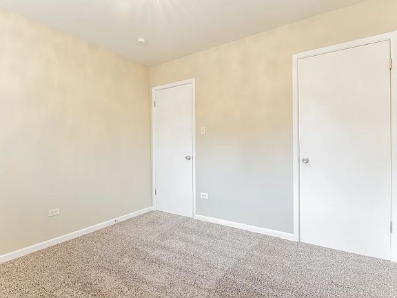 5th image of 4332 Scott St