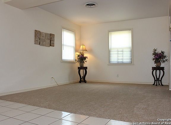 5th image of 3903 Killarney Dr