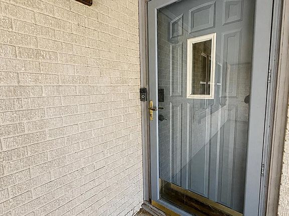 5th image of 4818 46th St