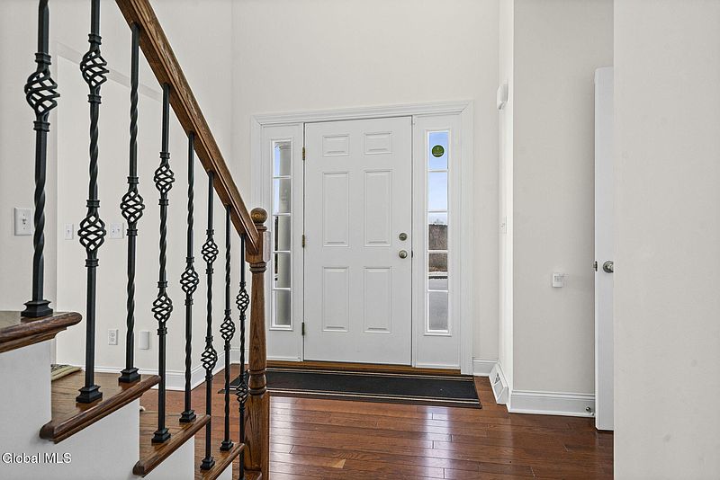 4th image of 62 Park Ridge Drive