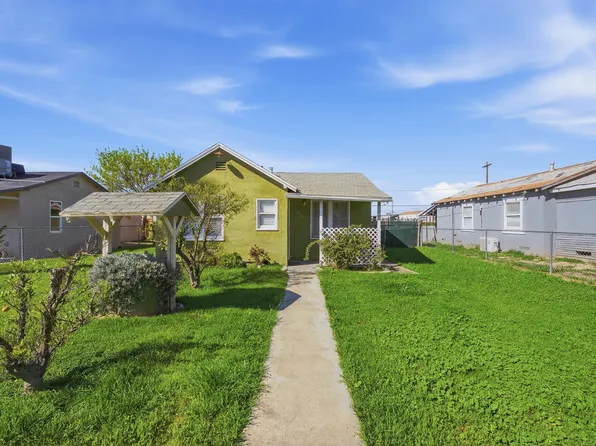 1810 Hardcastle Avenue, Hanford, CA 93230