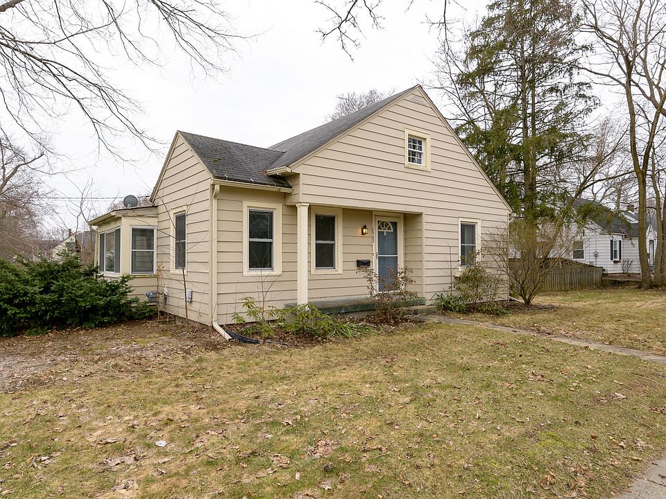 1st image of 1622 Cambridge Dr
