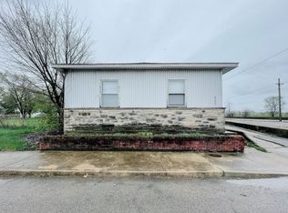 925 W Willard St, Muncie, IN 47302