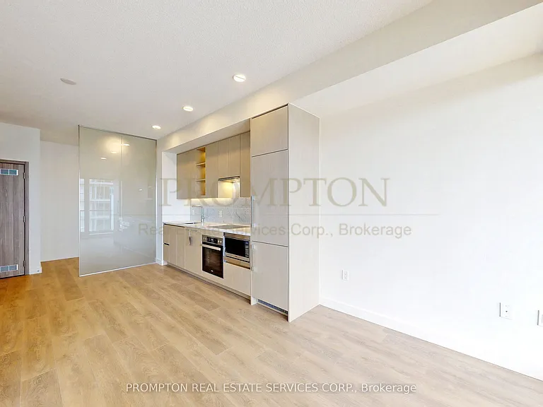 95 McMahon Dr #1601 — Photo 8