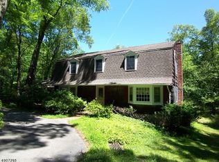 20 Ridge Rd, Upper Saddle River, NJ 07458