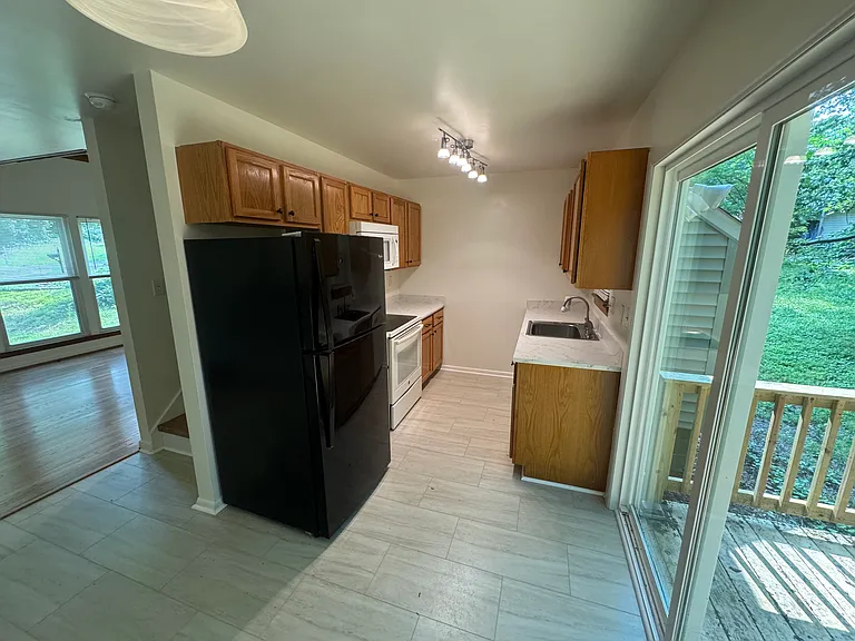 8902 Brucewood Ct — Photo 16
