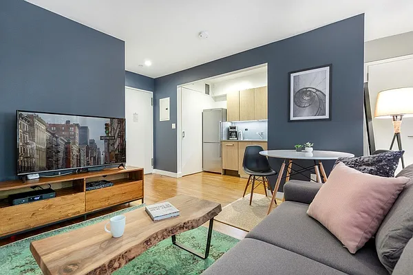 Rented by Stonehenge NYC LLC | media 2