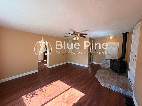 4th image of 391 6th St