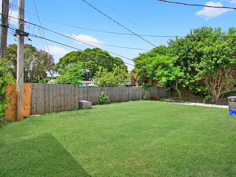 608 Fairfax Rd — Photo 51