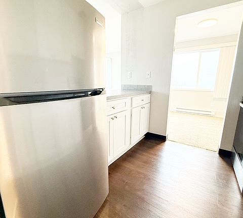 4th image of 1104 Pacific Ave APT 207