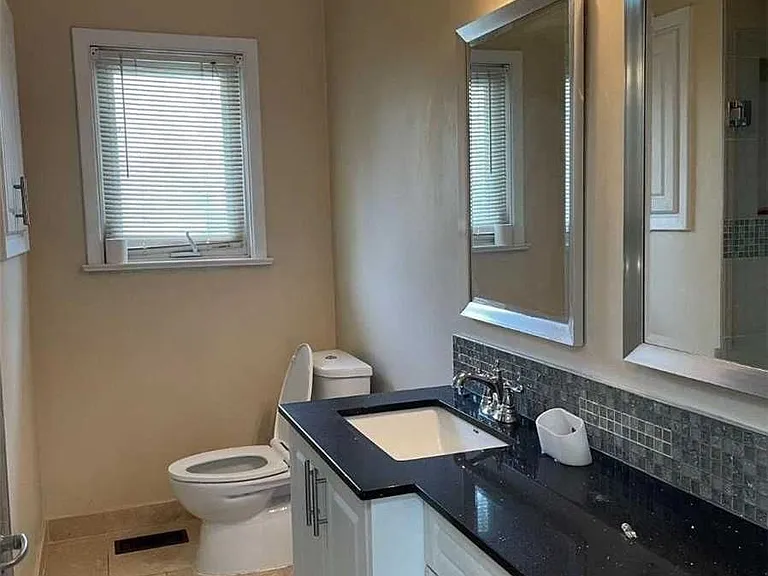 222 Cummer Ave — Photo 5