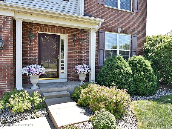 2nd image of 3043 Silver Charm Ln