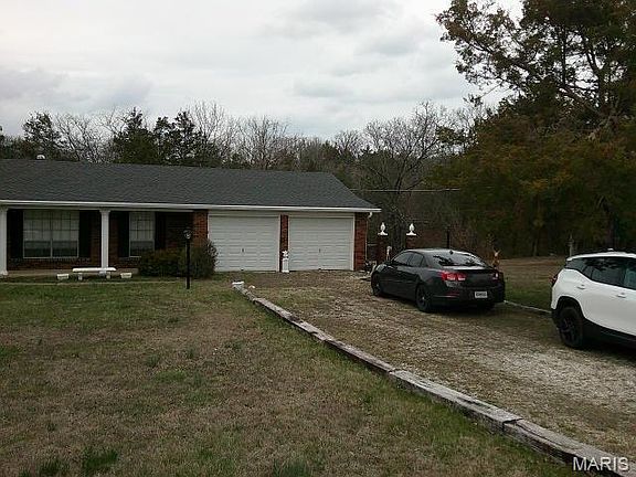 3rd image of 1559 Berry Dairy Rd