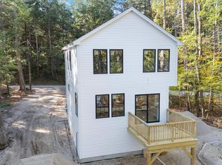 98 Emerald Dr, Hillsborough, NH 03244