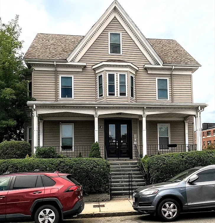 3 bed, 2.0 bath, 1500 sqft, $4,300 — Photo 3