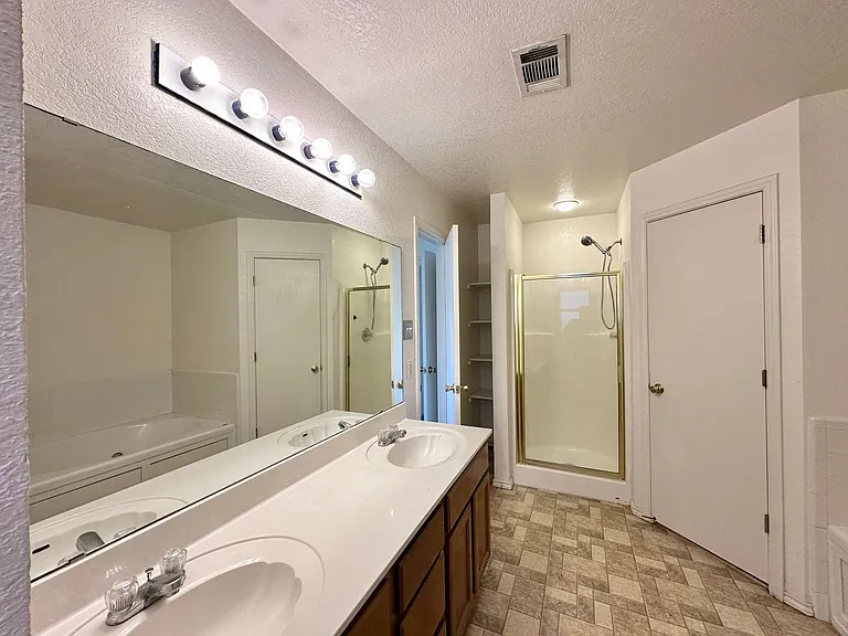 5309 Holster Dr — Photo 22