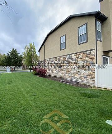 2nd image of 1293 W Milky Hollow Ln