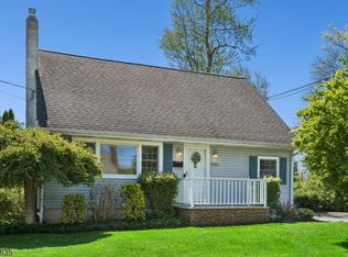 451 Pine Ave, Garwood Boro, NJ 07027