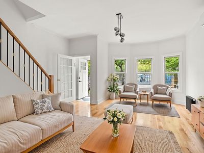 580 E 7th St, Brooklyn, NY, 11218