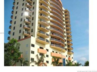 2301 SW 27th Ave APT 804, Miami, FL 33145
