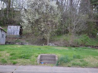 327 N River Ave, Weston, WV 26452