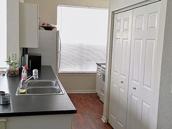 5th image of 860 N Orange Ave APT 356