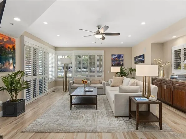 1133 1st St Unit 120, Coronado, CA 92118