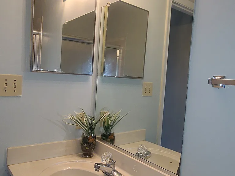 4128 Bush Lake Dr — Photo 12