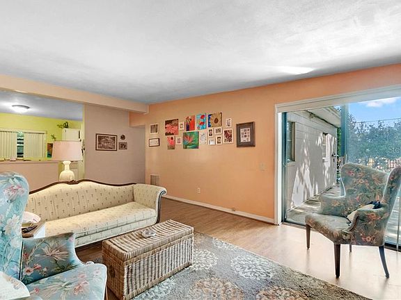 3rd image of 3421 Veradale Ave
