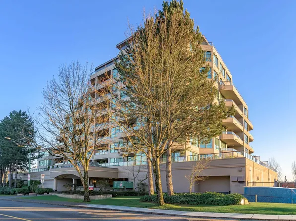 4160 Albert St #404, Burnaby, BC V5C 6K2