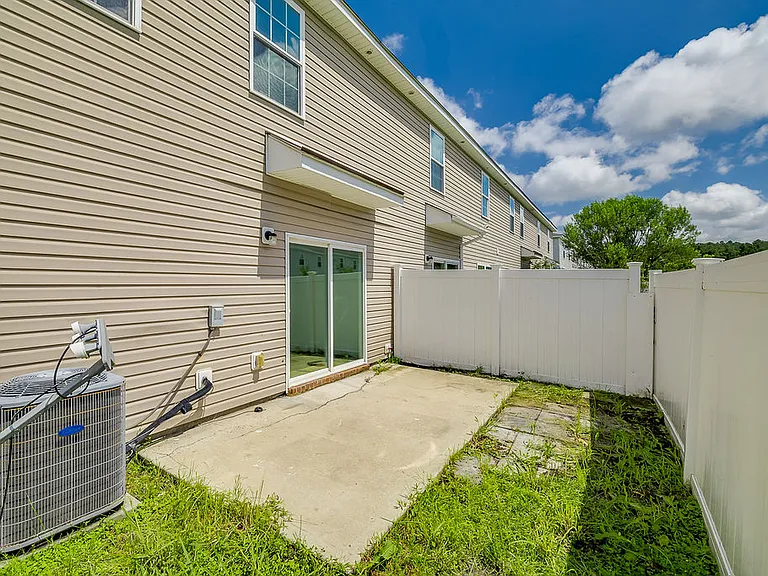 573 Governor Treutlen Cir — Photo 20