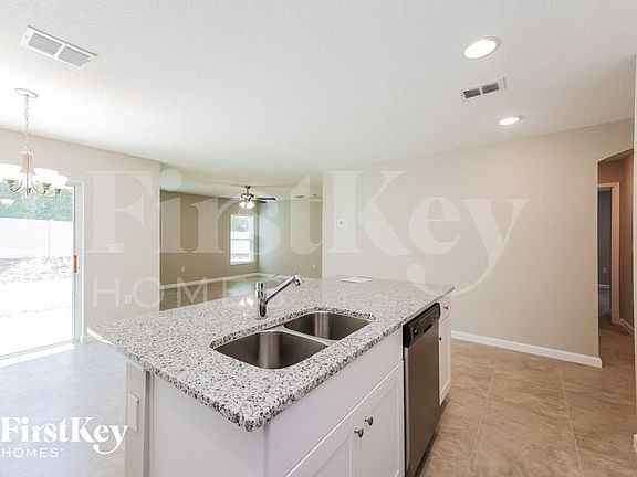 5th image of 509 Earhart Dr