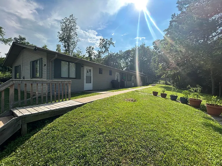 114 McLaughlin Rd — Photo 1
