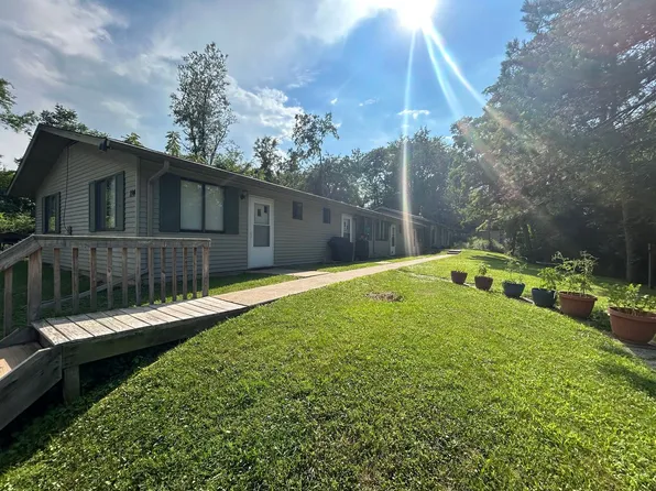 114 Mclaughlin Rd - Moon Township