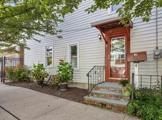 4 E Main St, Clinton, NJ 08809