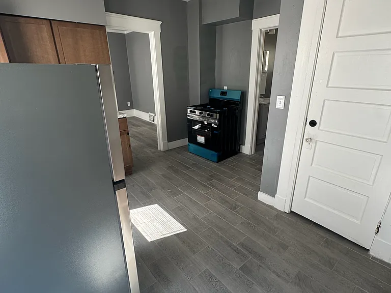 4302 Bucyrus Ave #1 — Photo 6